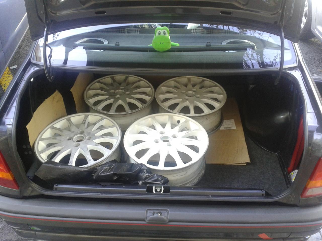 (52) LLANTAS PARA EL KADETT