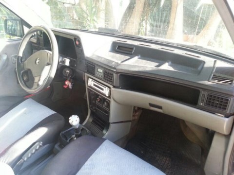 Nombre:  6-Interior Completo [640x480].JPG
Visitas: 3243
Tamao: 41.4 KB