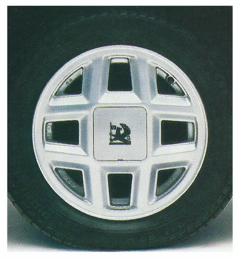 Nombre:  38.avauxhallastramk11600sr3doorhatchalloywheeldesignbrochurepicture10.821180x1280.jpg
Visitas: 285
Tamao: 103.0 KB